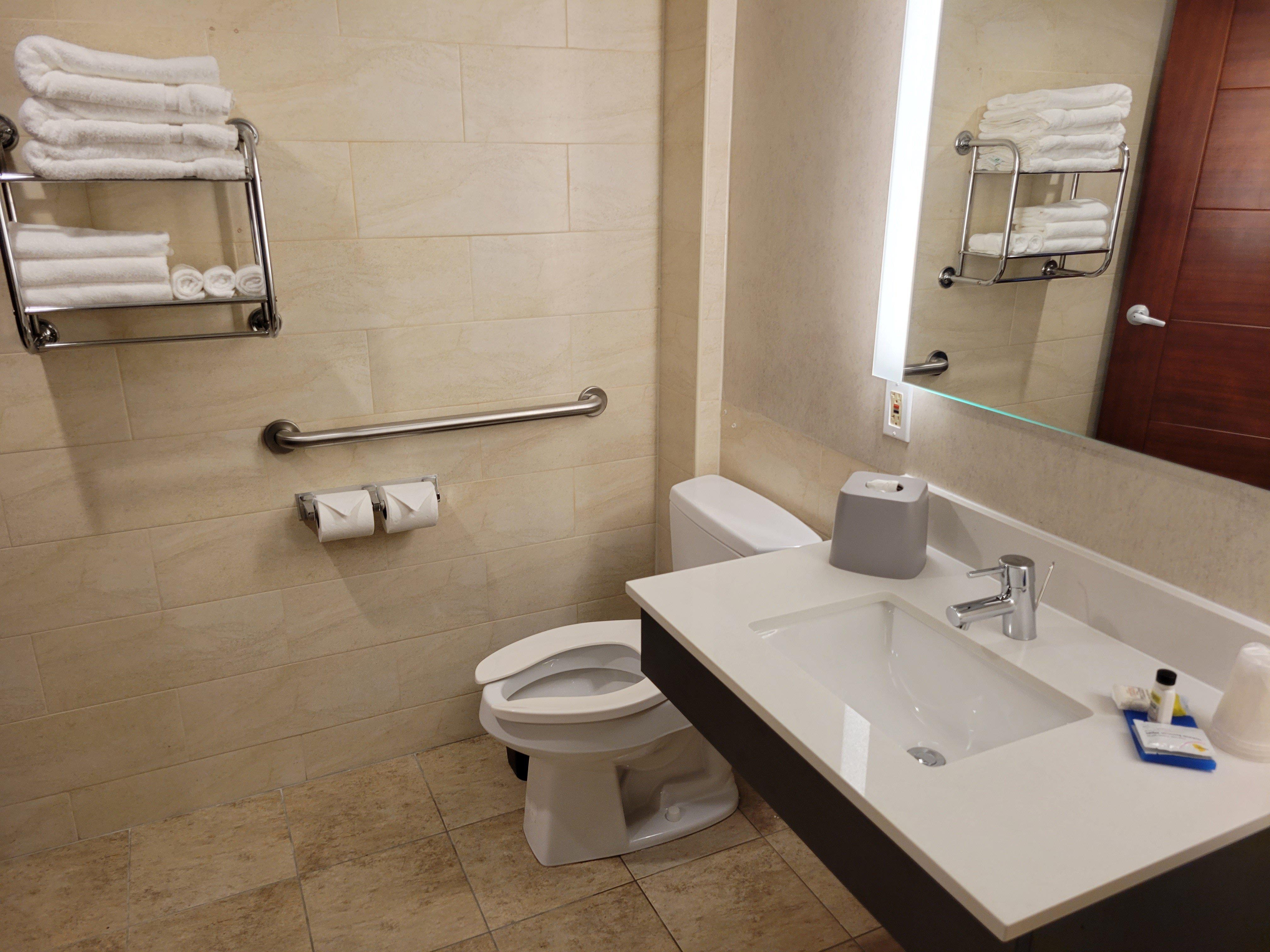 Holiday Inn Express Maspeth By Ihg New York Luaran gambar