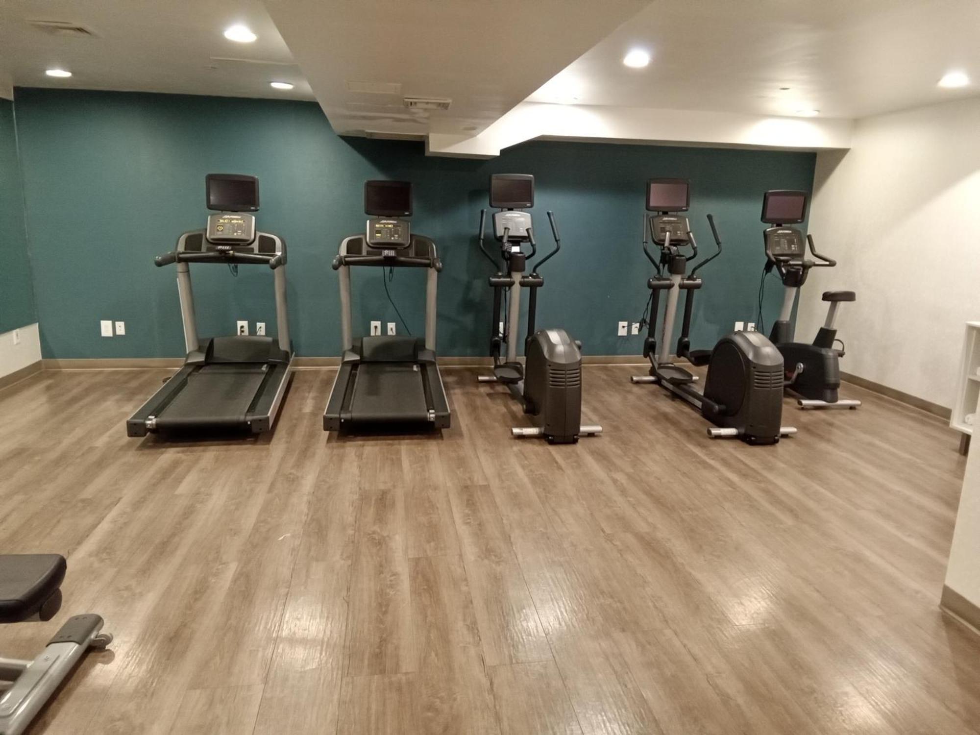 Holiday Inn Express Maspeth By Ihg New York Luaran gambar
